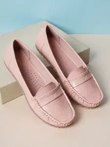 SCENTRA Women Round Toe Slip-On Textured Loafers