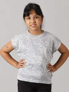 KiddoPanti Girls Abstract Printed Dolman Sleeve T-shirt