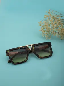 Carlton London Women Wayfarer Sunglasses With UV Protected Lens CLSW217