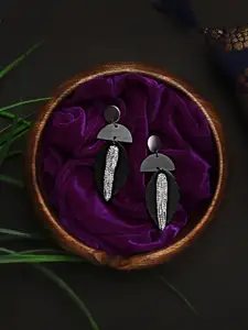 Mali Fionna Leaf Shaped Contemporary Drop Earrings
