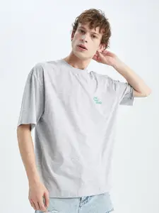 DeFacto Typography Printed Drop Shoulder Sleeves Loose T-shirt