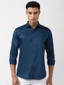 V Dot Slim Fit Opaque Casual Shirt