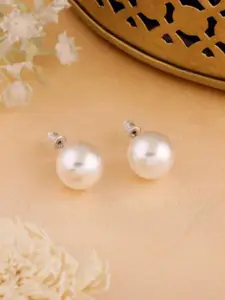 Mahi Rhodium-Plated Pearls Circular Studs Earrings