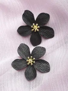 Bohey by KARATCART Floral Design Matt Finish Stud Earrings