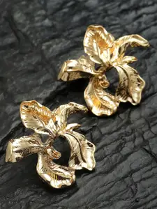 Bohey by KARATCART Gold-Plated Floral Studs Earrings
