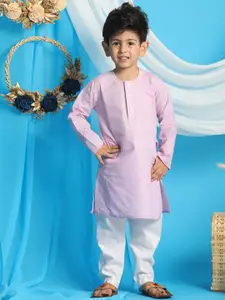 VASTRAMAY Boys Thread Work Kurta with Pyjamas