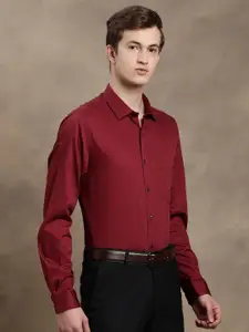 Turtle Modern Slim Fit Pure Cotton Formal Shirt