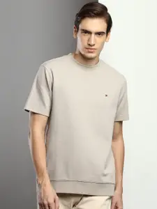 Tommy Hilfiger Men Drop-Shoulder Sleeves Regular Fit T-shirt