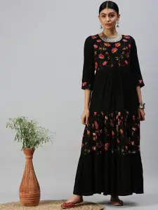 SHOWOFF Floral Embroiderd Beads and Stones Kurta