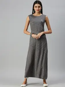 SHOWOFF Striped Round Neck Sleeveless Kurta