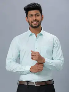Ramraj Men Spread Collar Opaque Cotton Formal Shirt