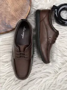 Allen Cooper Men Textured Leather Formal Derbys
