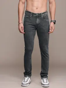 Roadster Men Skinny Fit Light Fade Stretchable Jeans
