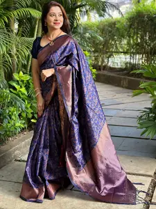AVANTIKA FASHION Floral Woven Design Zari Pure Silk Kanjeevaram Saree