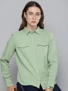 Levis Solid Pure Cotton Casual Shirt With Flap Pockets