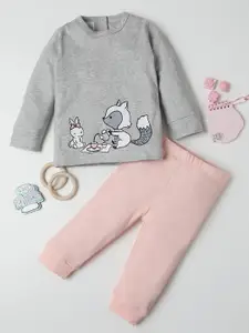 Fancy Fluff Infant Girls Graphic Printed Pure Cotton Night Suit