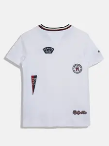 Tommy Hilfiger Boys Round Neck Applique Cotton T-shirt