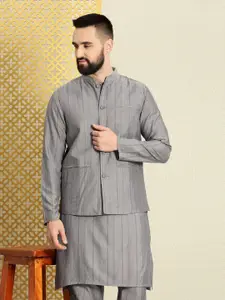 House of Pataudi Men Jashn Self Design Textured Kurta & Trousers With Nehru Jacket