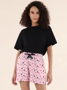 Nite Flite Women Pure Cotton Raglan Sleeves T-Shirt With Printed Shorts