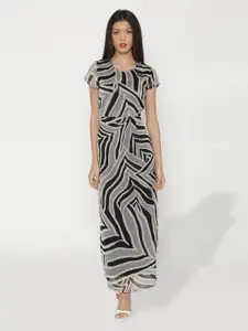 Yaadleen Abstract Printed Maxi Dress