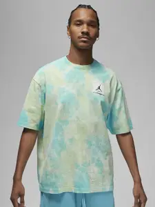 Nike Men Jordan Essentials Oversized Graphic T-Shirt