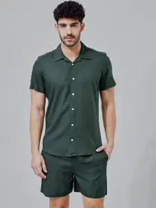 Snitch Green Spread Collar Shirt With Shorts
