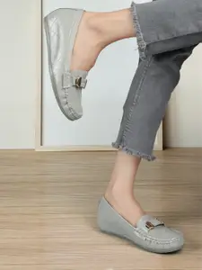 ELLE Women Textured Heeled Lightweight Loafers