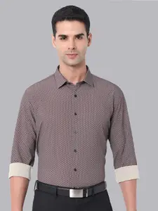 Van Heusen Move Labs Slim Fit Stretchable Geometric Printed Stain Resistant Anti Bacterial Formal Shirt