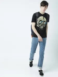 Huetrap Men Black Printed V-Neck T-shirt