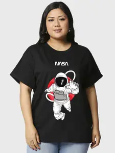 Bewakoof Plus Bewakoof x OFFICIAL NASA MERCHANDISE Astronaut Graphic Printed Plus Size Boyfriend T-shirt