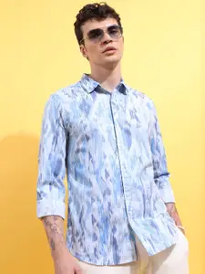 HIGHLANDER Blue Slim Fit Opaque Abstract Printed Cotton Casual Shirt