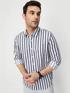 max Spread Collar Striped Casual Shirt