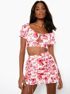 Boohoo Floral Print Sweetheart Neck Crop Top with Ruched Pencil Skirt