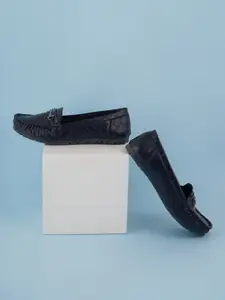 SCENTRA Women Textured Comfort Insole Horsebit Loafers