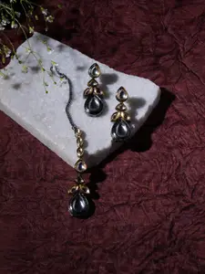 Ruby Raang Rhodium-Plated Kundan-Studded Earrings & Maangtikka