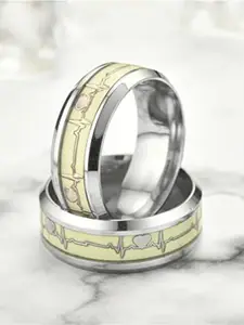 MEENAZ Men Silver-Plated Stainless-Steel Heartbeat Enamelled Finger Ring