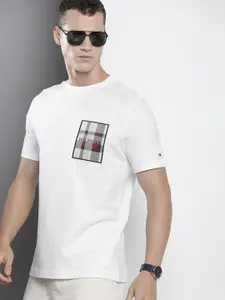 Tommy Hilfiger Pure Cotton Brand Logo Applique T-shirt
