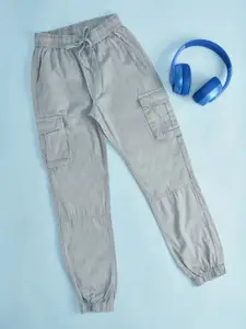 Pantaloons Junior Boys Mid-Rise Plain Cotton Cargos Trousers