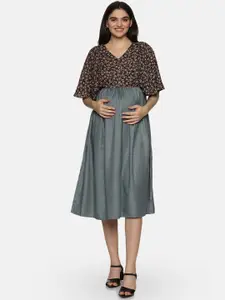 CHARISMOMIC Floral Printed Flared Sleeves Maternity Fit & Flare Midi Dress