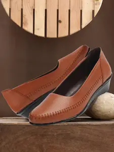 Colo Textured Wedge Heel Pumps