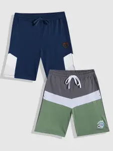 YK Boys Pack Of 2 Colourblocked Slim Fit Pure Cotton Shorts