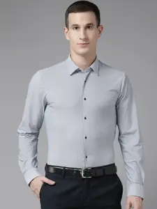 Blackberrys Men Slim Fit Printed Formal Shirt