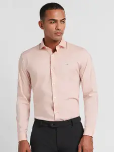 Peter England Spread Collar Slim Fit Cotton Formal Shirt
