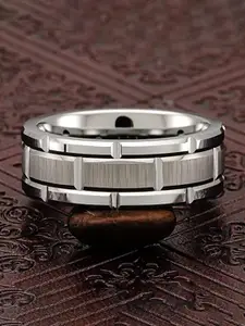 MEENAZ Silver-Plated Textured Finger Ring