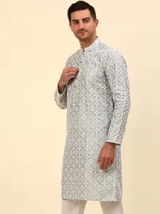 Anouk Grey & White Floral Embroidered Kurta