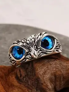 MEENAZ Men Silver-Plated Owl Eye Textured Stainless Steel Finger Ring