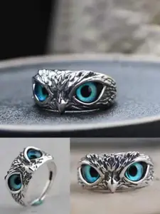 MEENAZ Silver-Plated Owl Eye Textured Stainless Steel Finger Ring