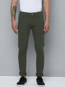 Levis Men Solid Slim Fit Regular Trousers