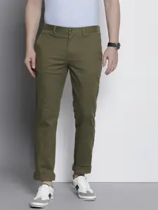 Tommy Hilfiger Men Solid Mid-Rise Chinos Trousers