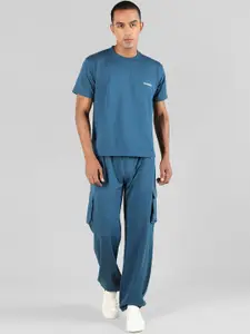 CHKOKKO Men Solid Round Neck Sports Tracksuit